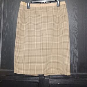 Classic Plaid Women's Pencil Skirt Vintage By BCBG Maxazria